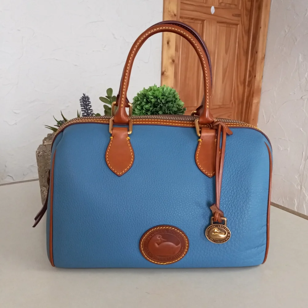 Dooney & Bourke sold out